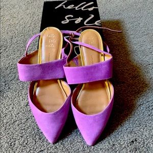 Lilac suede pointed toe strappy flats, Sz 9